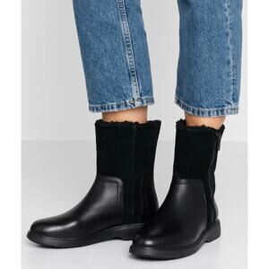 Clarks Womens 6.5 Un Elda Black Leather Suede Zip Mid Waterproof ankle Boot NEW